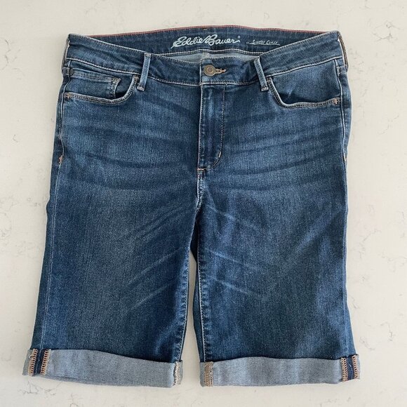 Eddie Bauer Slightly Curvy Fit 5 Pocket Med Wash Denim Jean Shorts Blue Sz 10 - Picture 1 of 12